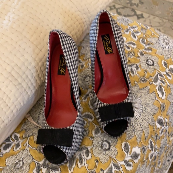 Pin up couture Bella peep toe houndstooth new without box - Picture 3 of 7